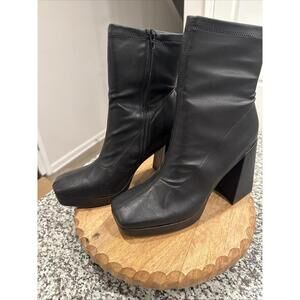 WILD PAIR Womens Black Padded Beautee Square Toe Flare Heeled Boots 9.5 M